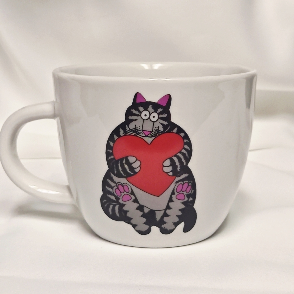 Project 62 Funny Big Heart Kitty Cat 17oz. Avesta Mug - White Stoneware,